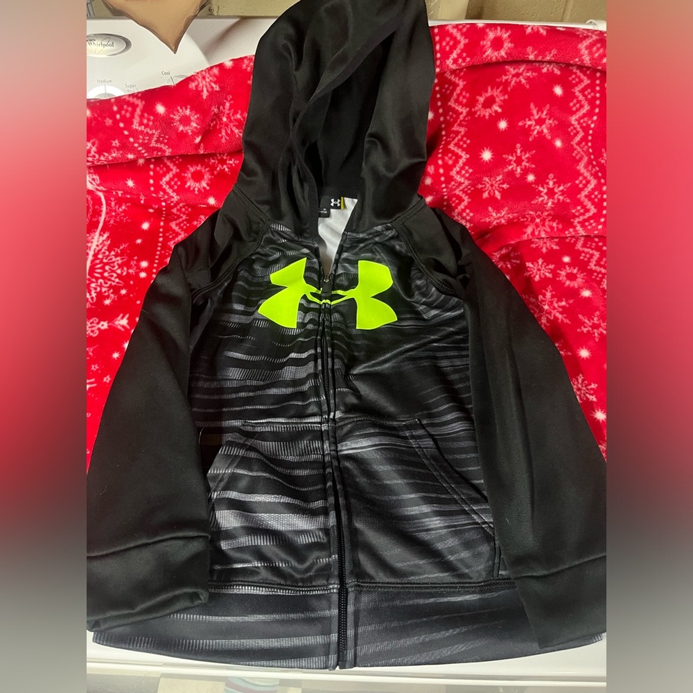 Under Armour boys jacket size 7